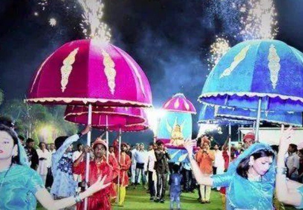 Illuminated Umbrella Procession - Best Luxury Villa in Udaipur